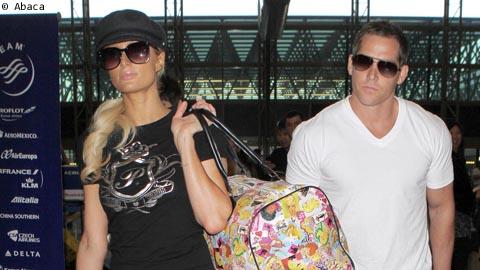 Justin Bieber, Paris Hilton et Ashton Kutcher ensemble ... à l'aéroport