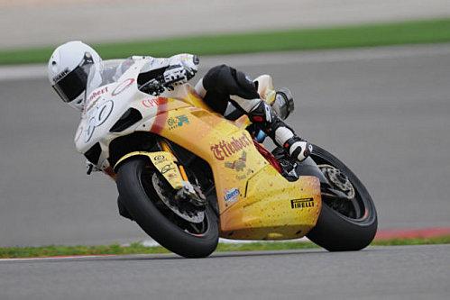 2011-01-42-Guintoli-50-Ducati.jpg