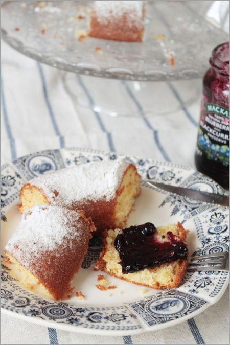 Farmhouse Sponge Cake Farmhouse Sponge Cake