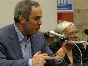 Attaque sanglante de Kasparov contre Sarkozy