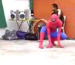 vidéo régis spiderman chute mur flip