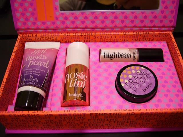BENEFIT - Kit Finding Mr Bright