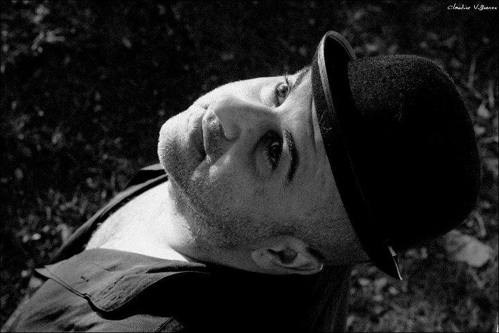 Lolo : du swing et des mots à la Seyne sur mer Lolo : du swing et des mots à la Seyne sur mer