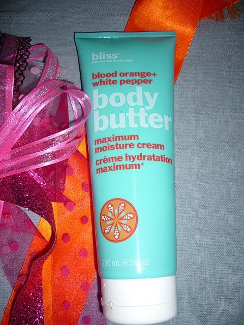 BLISS - Crème pour le corps à l'orange sanguine et au poivre blanc BLISS - Crème pour le corps à l'orange sanguine et au poivre blanc