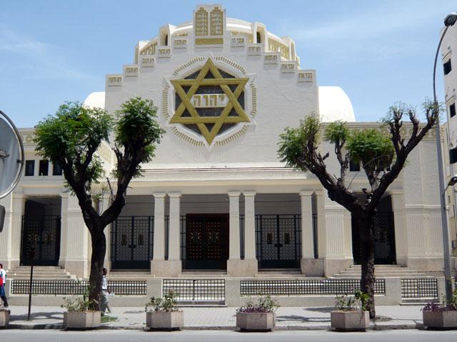 La grande synagogue de Tunis, inaugurée en 1937, brûlée en 1967, restaurée en 2008 Une synagogue entre Byzance et Sion