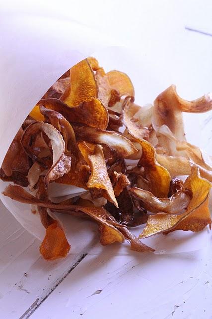 Les légumes racines ou légumes oubliés en chips, au four ou en soupe Les légumes racines ou légumes oubliés en chips, au four ou en soupe