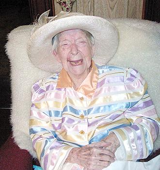 la plus âgée  vieille personne dans le monde Eunice Sanborn
