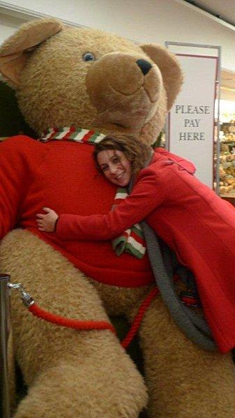 Saint valentin tu ne passeras pas par moi !!!! alix-et-nounours-2.jpg