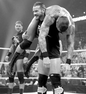 Randy Orton lynché par les New Nexus The Viper victime d'un traquenard