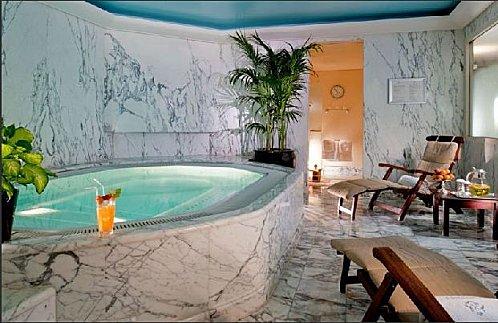 jacuzzi-spa-valmont.JPG