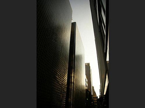 Entre deux mondes, voyage dans le temps.... immeubles-de-luxe_620x465.jpg