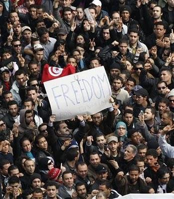REVOLUTION : Comment Moubarak a quitté le pouvoir en Egypte