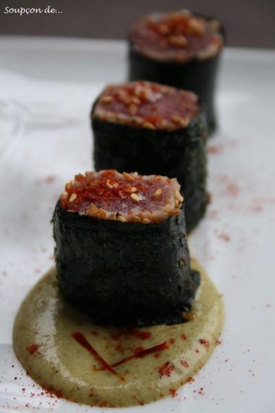 Thon mi-cuit façon sushi nori & purée safranée de céleri Thon mi-cuit & sushi nori - purée safranée de céleri R.jpg