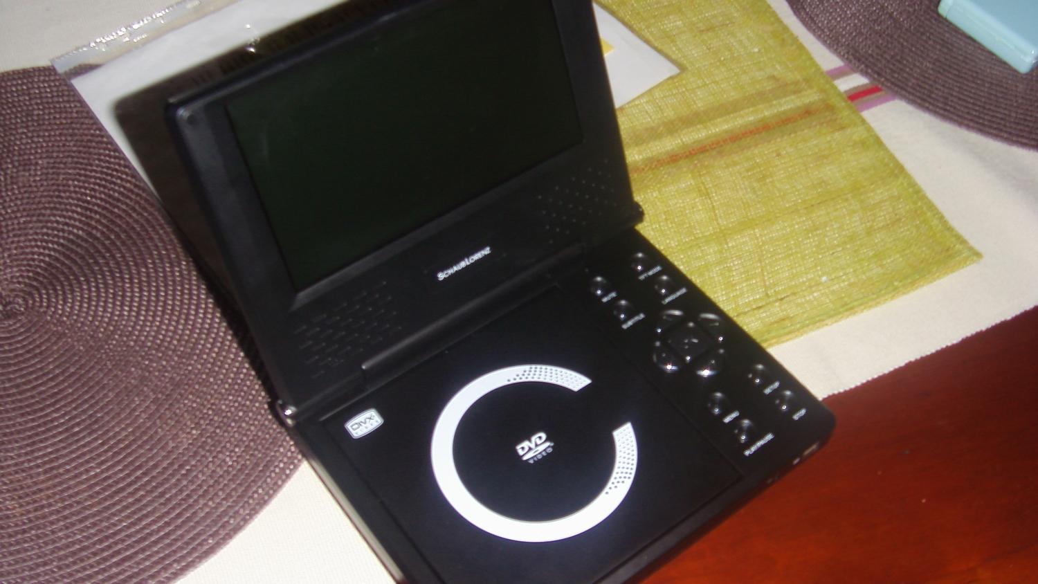 schaub lorenz dvd portable oosgame weebeetroc [test] Schaub Lorenz, lecteur dvd portable 1er prix.