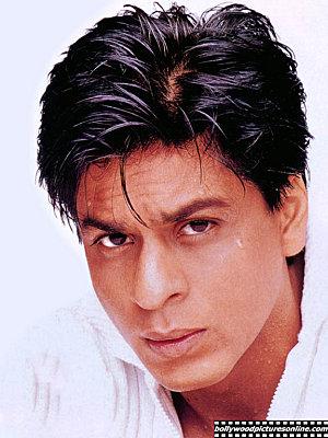 Les 13 acteurs Bollywood les plus actifs en 2010 (1/2) shahrukh_khan_001_bc.jpg