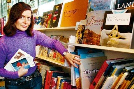  Cécile Bory dans sa librairie de la place du Forum.  photo patricia delage  