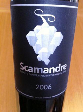 Youwineblog is… content d’avoir reçu une bouteille de Scamandre 2006