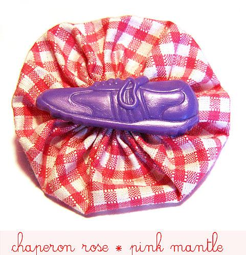 bijoux-jouets-broche-chaussure-yoyo.jpg