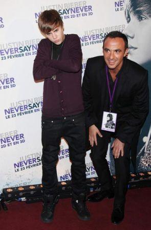 Justin_Bieber_arriving_French_premiere_movie_S6UhFsyKQA9l.jpg