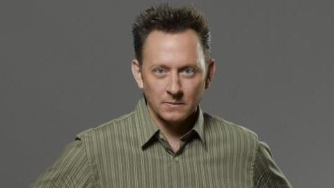 Person of Interest ... un acteur de Lost dans la nouvelle série de JJ Abrams Person of Interest ... un acteur de Lost dans la nouvelle série de JJ Abrams