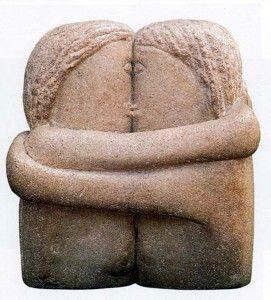 the_kiss_sculpture_constantin_brancusi_271x300