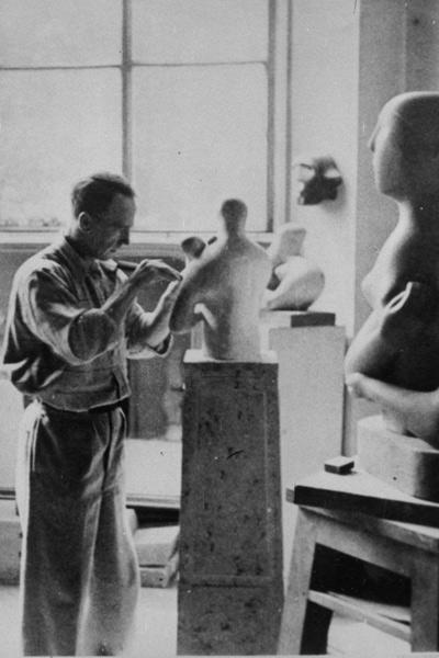 Henry Moore ou la rondeur sculpturale..