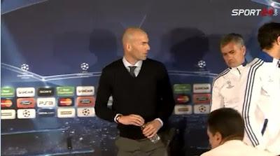 Zinedine Zidane en conférence de presse à Gerland zidane garland conférence de presse