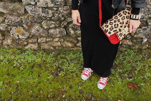 LA DEMI-MESURE LA DEMI-MESURE