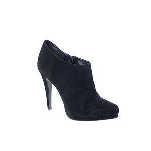 Je veux le même look Néo BCBG de Kate Middleton! low_boots_bottines_theola_nubuck_noir_asos_14299142_99127
