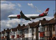 Avion près de la zone de construction Avion près de la zone de construction