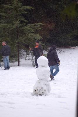 La production doit s'adapter avec la neige à Vancouver