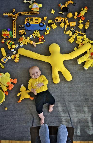 Le jaune mis à nu: le scandale au pays des couleurs Le jaune mis à nu: le scandale au pays des couleurs