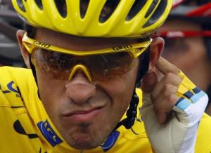 Oreillette cycliste Pour ou contre les oreillettes dans le peloton cycliste ?