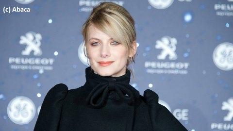 Mélanie Laurent ... La maîtresse de cérémonie chic et nature du Festival de Cannes (photos) Mélanie Laurent ... La maîtresse de cérémonie chic et nature du Festival de Cannes (photos)