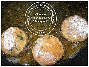 GALETTES EXPRESS DE THON À LA TOMATE DSCF4479.JPG