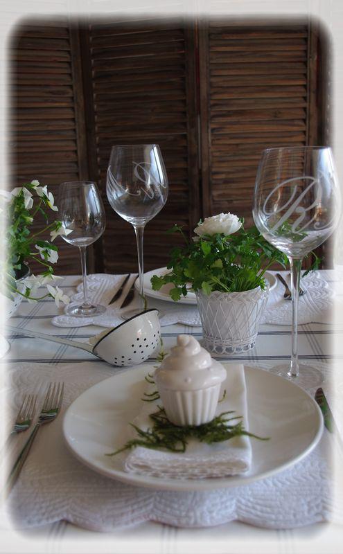 Un diner printanier en blanc.... blanche_bleue_061_modifi__1