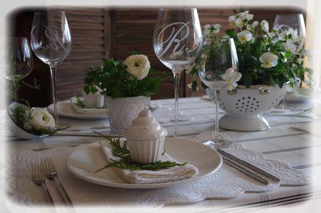 Un diner printanier en blanc.... blanche_bleue_050_modifi__1