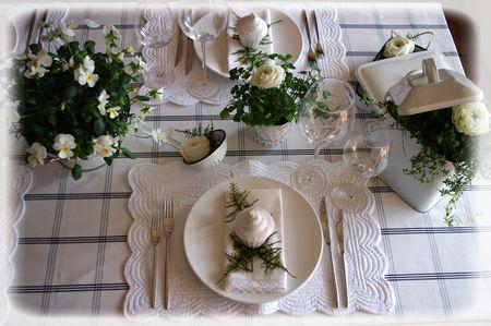 Un diner printanier en blanc.... blanche_bleue_044_modifi__1