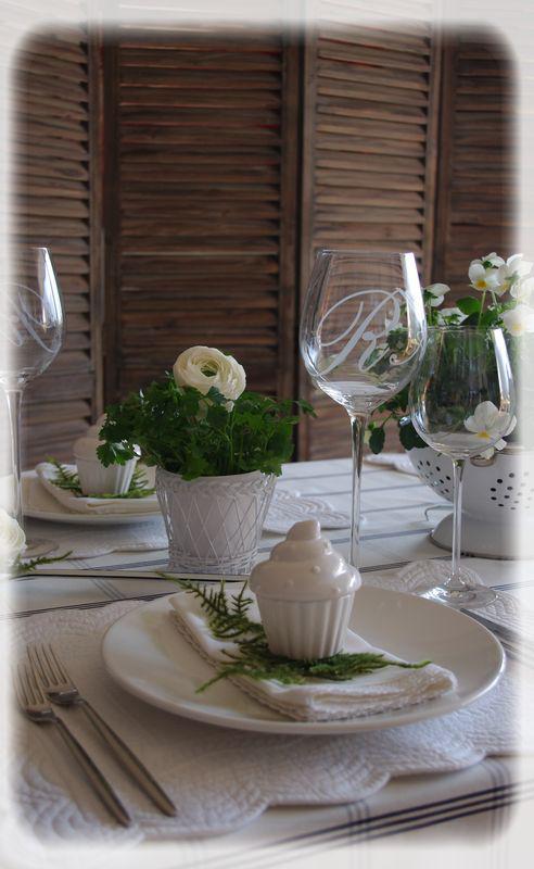 Un diner printanier en blanc.... blanche_bleue_049_modifi__1