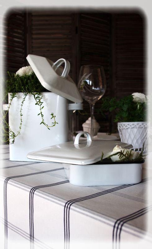 Un diner printanier en blanc.... blanche_bleue_069_modifi__1