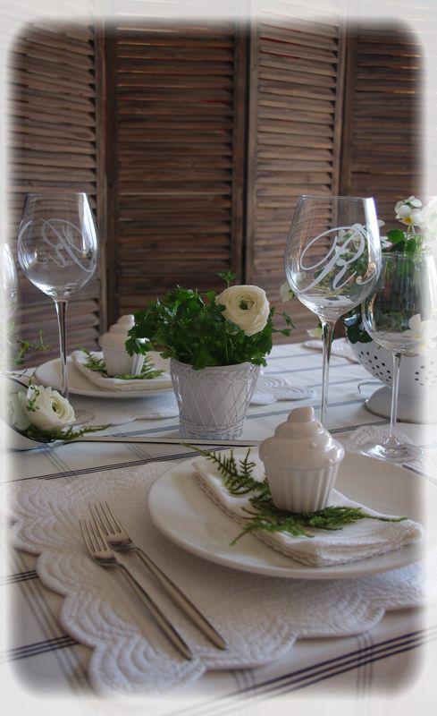 Un diner printanier en blanc.... blanche_bleue_058_modifi__1