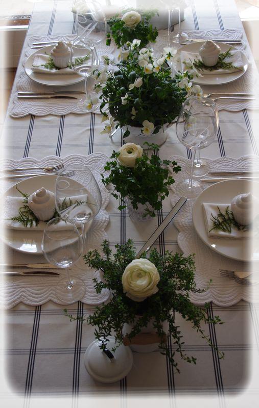 Un diner printanier en blanc.... blanche_bleue_028_modifi__1