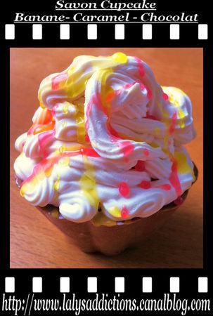 Un savon Cupcake Banane-Chocolat-Caramel savon_cupcake_banane_caramel_chocolat_sans_deco