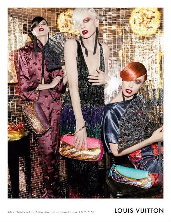 Kristen McMenamy Raquel Zimmermann Freja Beha Erichsen par Steven Meisel pour Louis Vuitton SS 2011 1