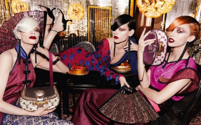 Kristen McMenamy Raquel Zimmermann Freja Beha Erichsen par Steven Meisel pour Louis Vuitton SS 2011 4