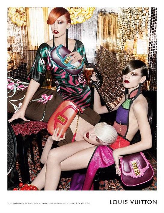 Kristen McMenamy Raquel Zimmermann Freja Beha Erichsen par Steven Meisel pour Louis Vuitton SS 2011 2