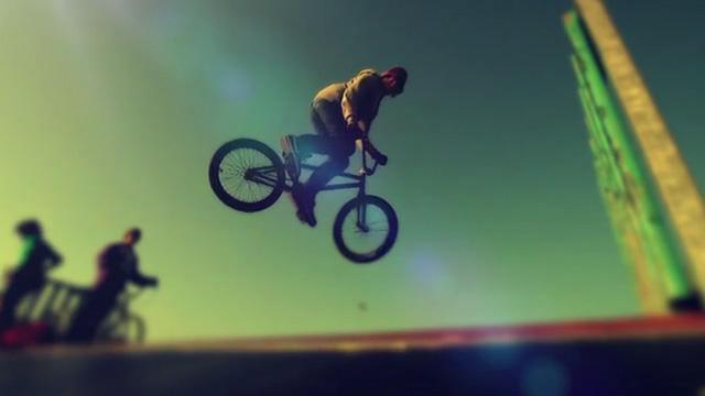 Vidéo de BMX en slow motion BMX_slow_motion