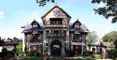 Taïaut ! Taïaut ! la chasse au DSK est ouverte par la meute des chiens de garde de Sarko (III) sarcelles-hotel-de-ville.1299482016.jpg