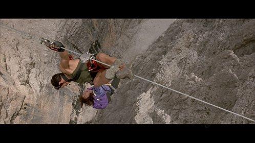 Cliffhanger-Sony-02.jpg