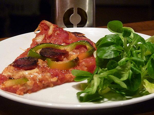 Pizza poivron-chorizo P1040390.JPG